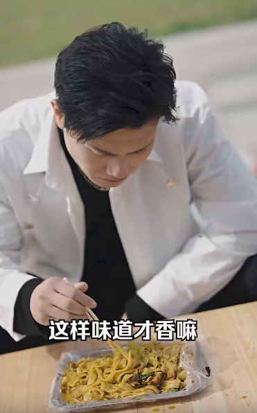 最新版：君临 2024 短剧 海报